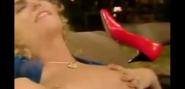  Retro Vintage MILFs Having Classic Sex Fun Experience